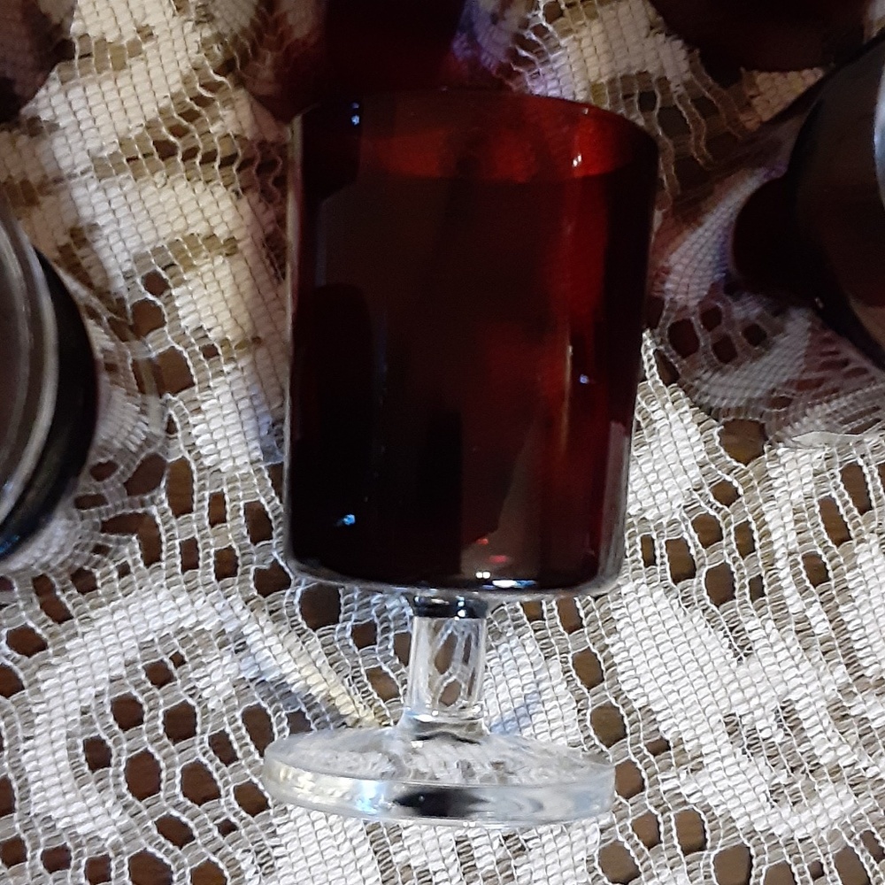 Arcoroc Ruby Red Goblets Set of 6 - Picture 4 of 4